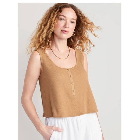 NWT Old Navy Cropped Waffle Knit Button Front Scoop Neck Tank - Picture 4 of 9